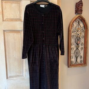 Jones New York Elegant Black and Red Plaid Velour Dress 1X
